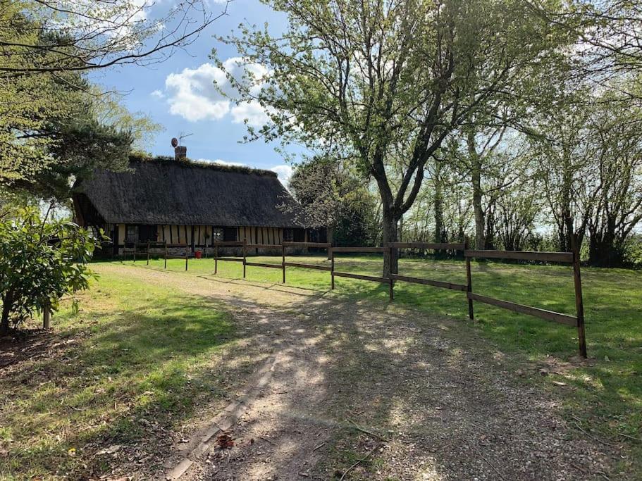 Chaumiere Familiale Weekend & Vacances Paisible Saint-Philbert-sur-Risle Eksteriør bilde